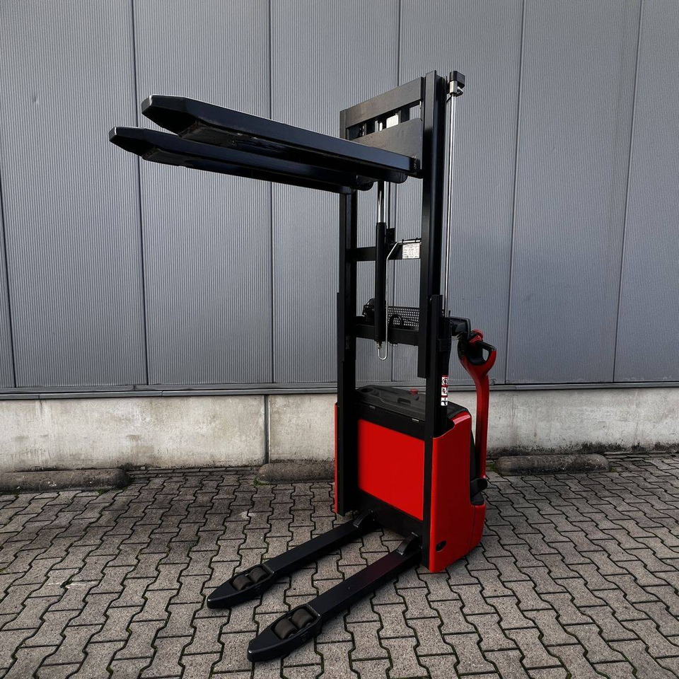 Linde L12 (1172) - Stapelaar: afbeelding 3 Linde L12 (1172) - Stapelaar: afbeelding 3