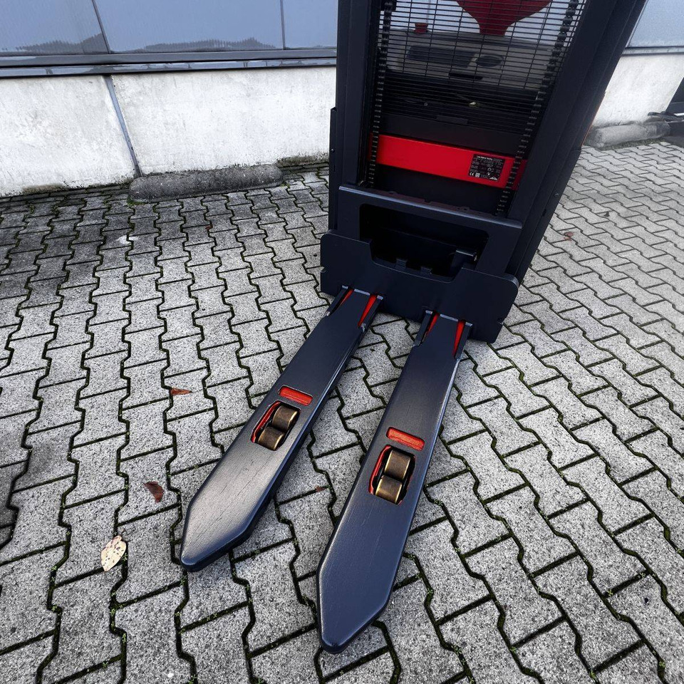 Linde L16 (1173) - Stapelaar: afbeelding 4 Linde L16 (1173) - Stapelaar: afbeelding 4