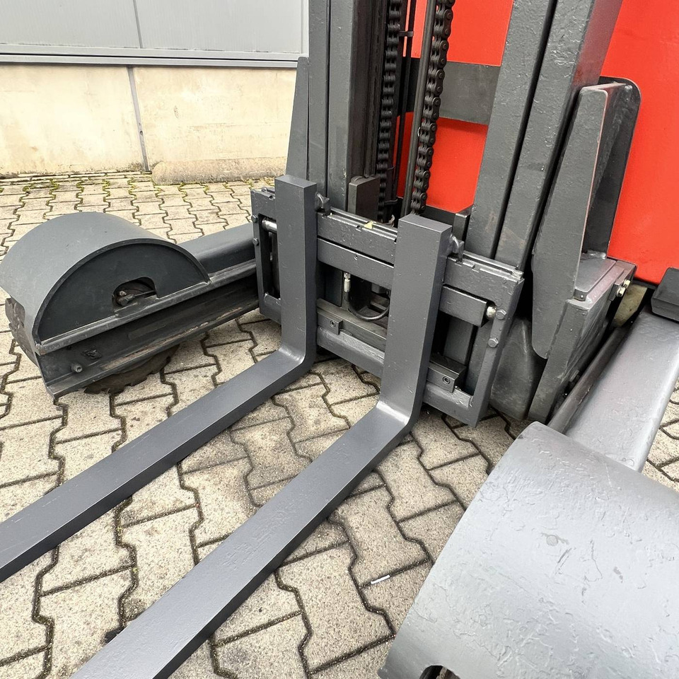 Linde R20G-12 (115) - Reach truck: afbeelding 3 Linde R20G-12 (115) - Reach truck: afbeelding 3