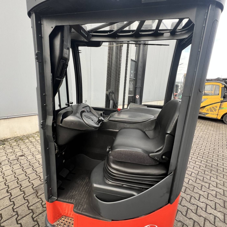 Linde R20G-12 (115) - Reach truck: afbeelding 4 Linde R20G-12 (115) - Reach truck: afbeelding 4