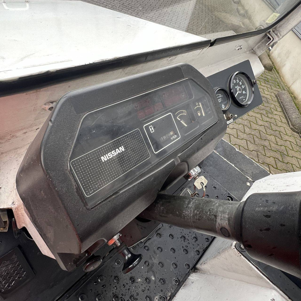 Leasing  Nissan FV02A25U Nissan FV02A25U: afbeelding 12