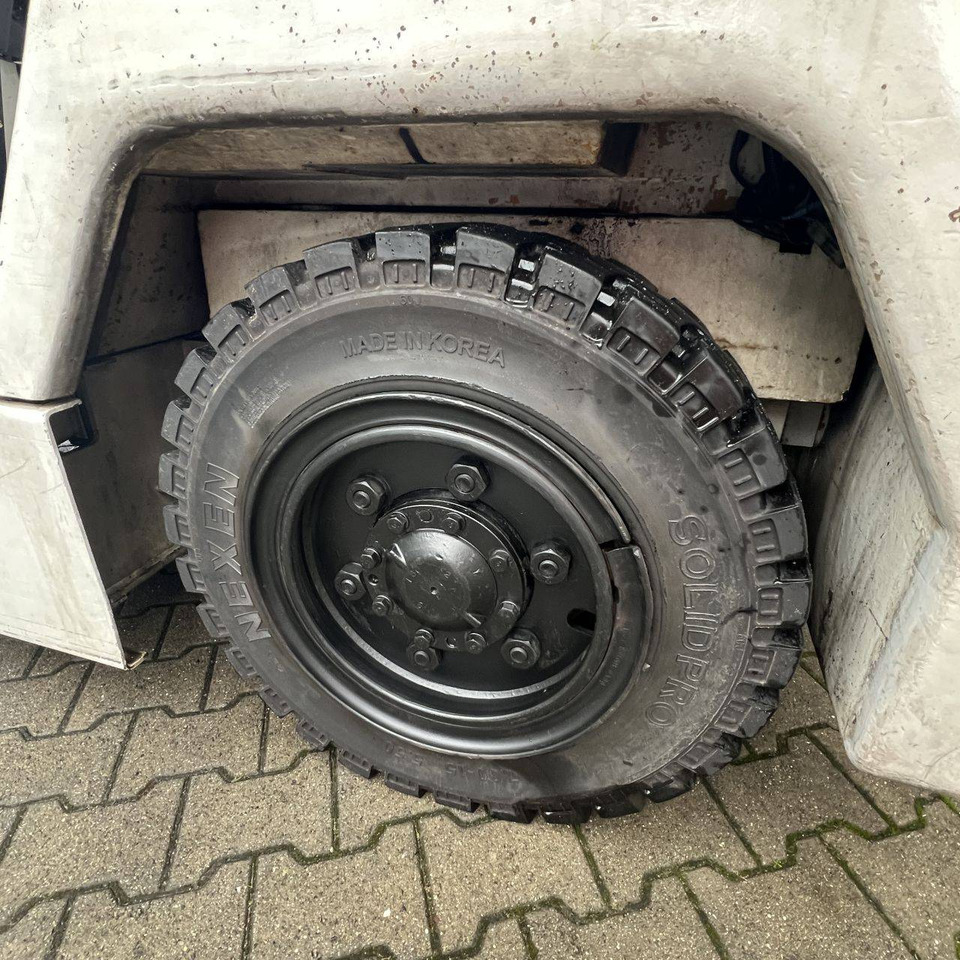 Leasing  Nissan FV02A25U Nissan FV02A25U: afbeelding 20