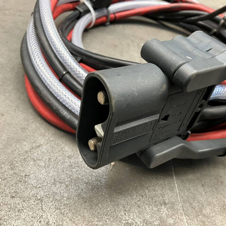 Hawker 24V/72A Lifetech TC1LT - Onderdelen voor Intern transport: afbeelding 2 Hawker 24V/72A Lifetech TC1LT - Onderdelen voor Intern transport: afbeelding 2