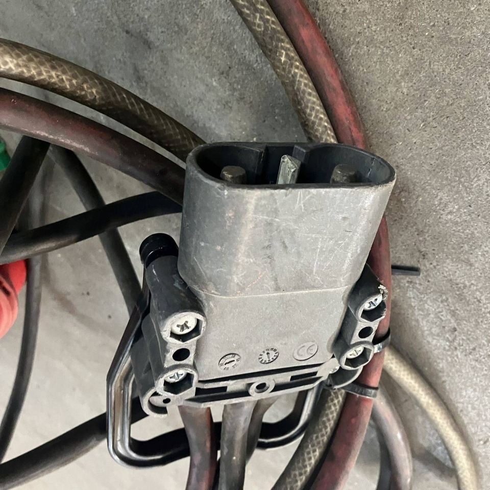 Hoppecke D400 G24/125B-F14HO-HF Trak Air (2) - Onderdelen voor Intern transport: afbeelding 4 Hoppecke D400 G24/125B-F14HO-HF Trak Air (2) - Onderdelen voor Intern transport: afbeelding 4