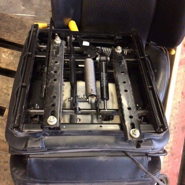 Seat for Linde Series 139/140 - Zitplaats voor Intern transport: afbeelding 3 Seat for Linde Series 139/140 - Zitplaats voor Intern transport: afbeelding 3