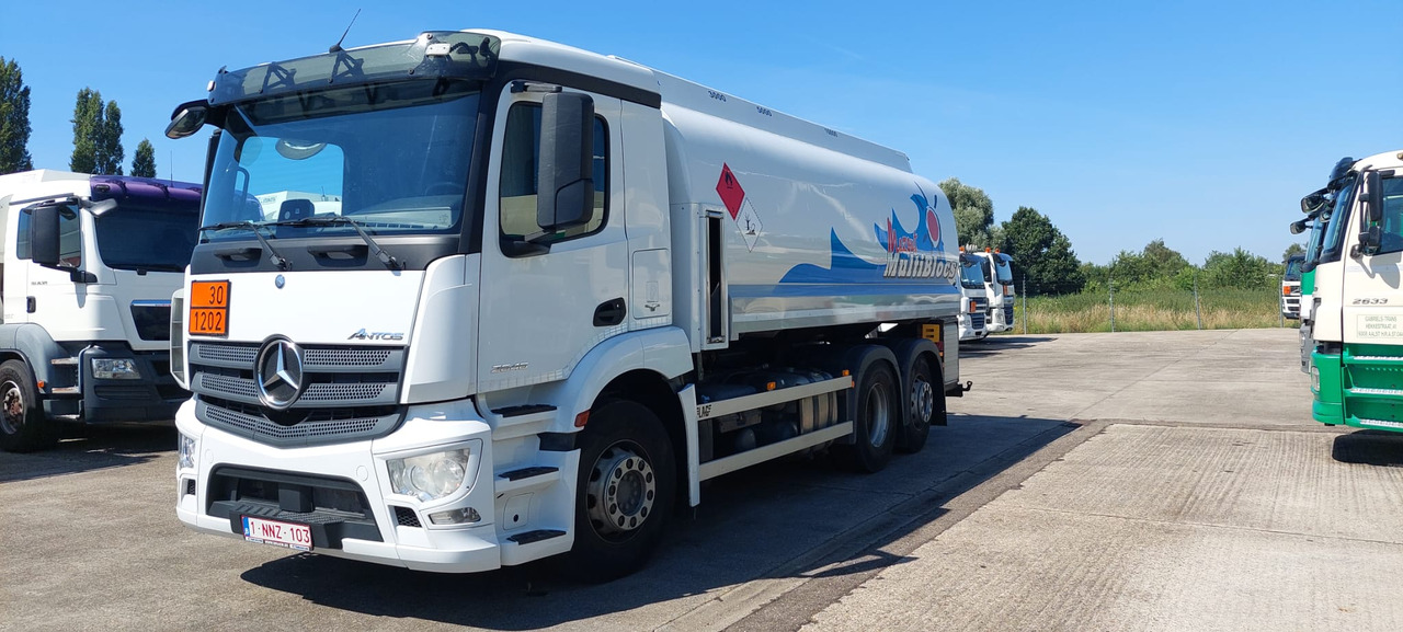 MERCEDES Antos - Tankwagen: afbeelding 1 MERCEDES Antos - Tankwagen: afbeelding 1