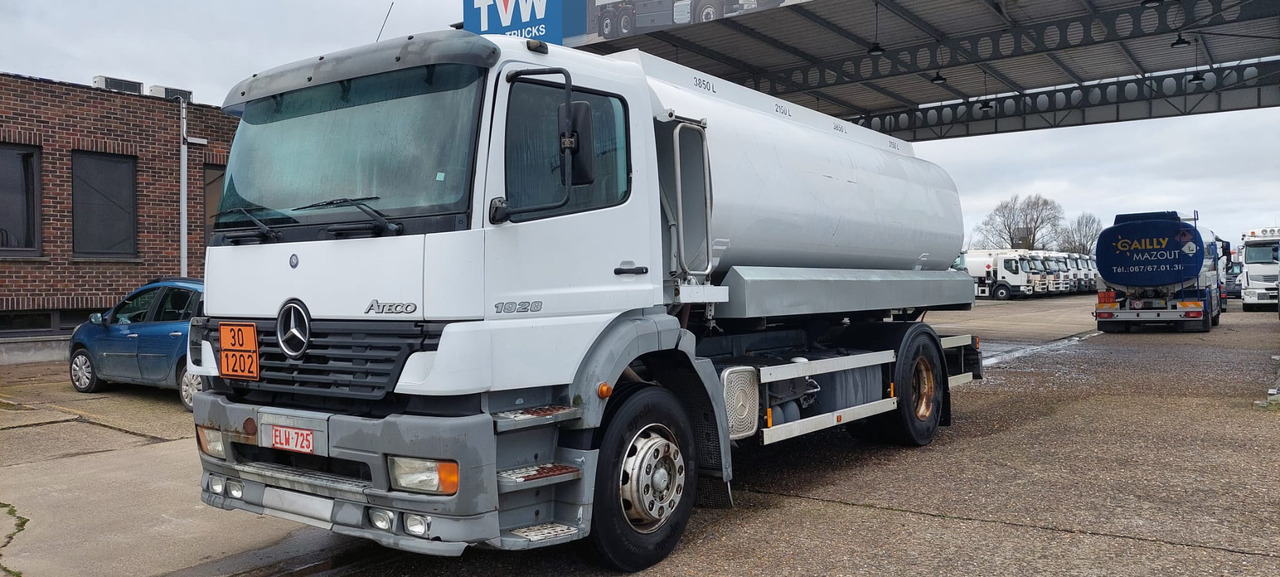 MERCEDES - Tankwagen: afbeelding 1 MERCEDES - Tankwagen: afbeelding 1