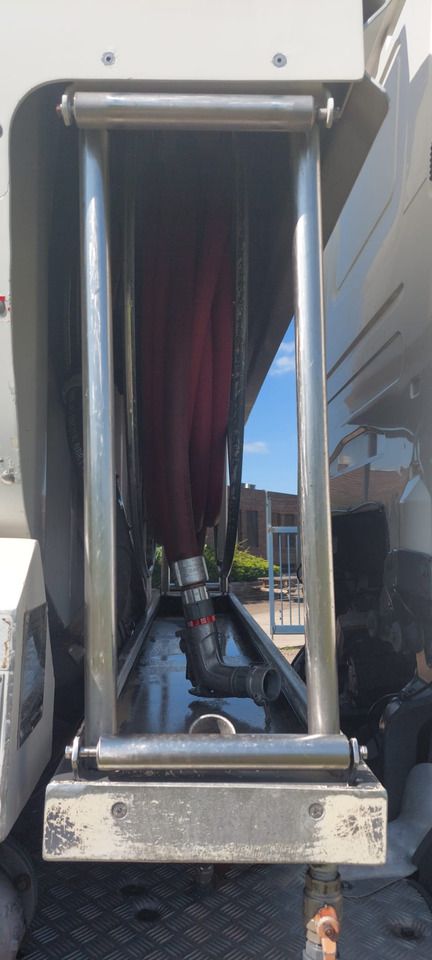 SCANIA - Tankwagen: afbeelding 4 SCANIA - Tankwagen: afbeelding 4