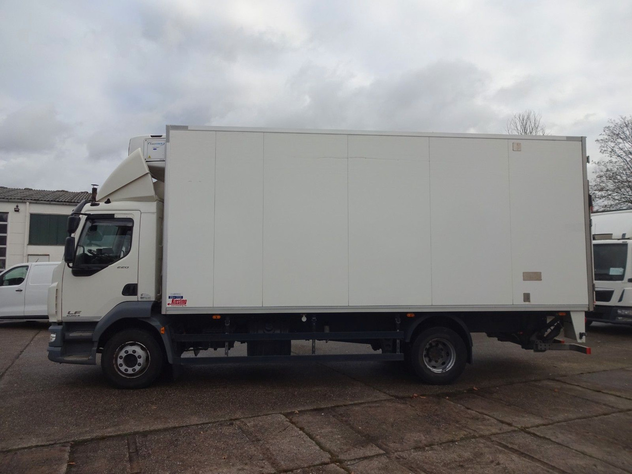 DAF LF 220, 16 T, LBW, Türen, Klima, Automat, Kamera - Koelwagen vrachtwagen: afbeelding 4 DAF LF 220, 16 T, LBW, Türen, Klima, Automat, Kamera - Koelwagen vrachtwagen: afbeelding 4