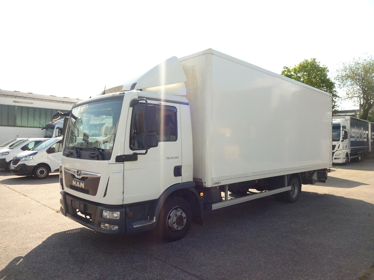 MAN TGL 8.190, LBW, Luft, Tempomat, Standheizung - Bestelwagen gesloten laadbak: afbeelding 2 MAN TGL 8.190, LBW, Luft, Tempomat, Standheizung - Bestelwagen gesloten laadbak: afbeelding 2