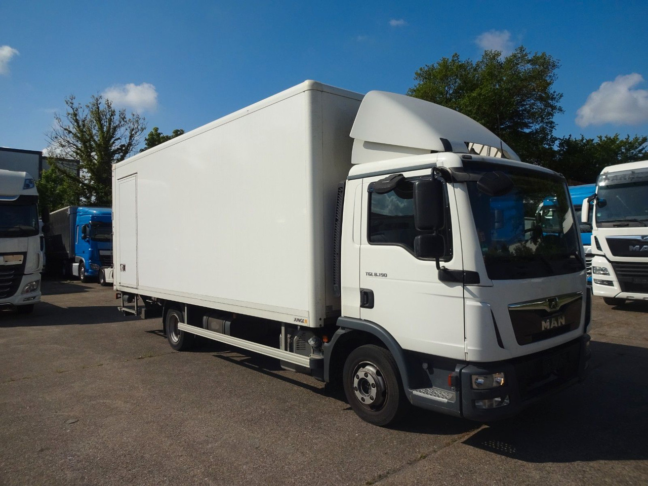 MAN TGL 8.190, LBW, Luft, Tempomat, Standheizung - Bestelwagen gesloten laadbak: afbeelding 1 MAN TGL 8.190, LBW, Luft, Tempomat, Standheizung - Bestelwagen gesloten laadbak: afbeelding 1