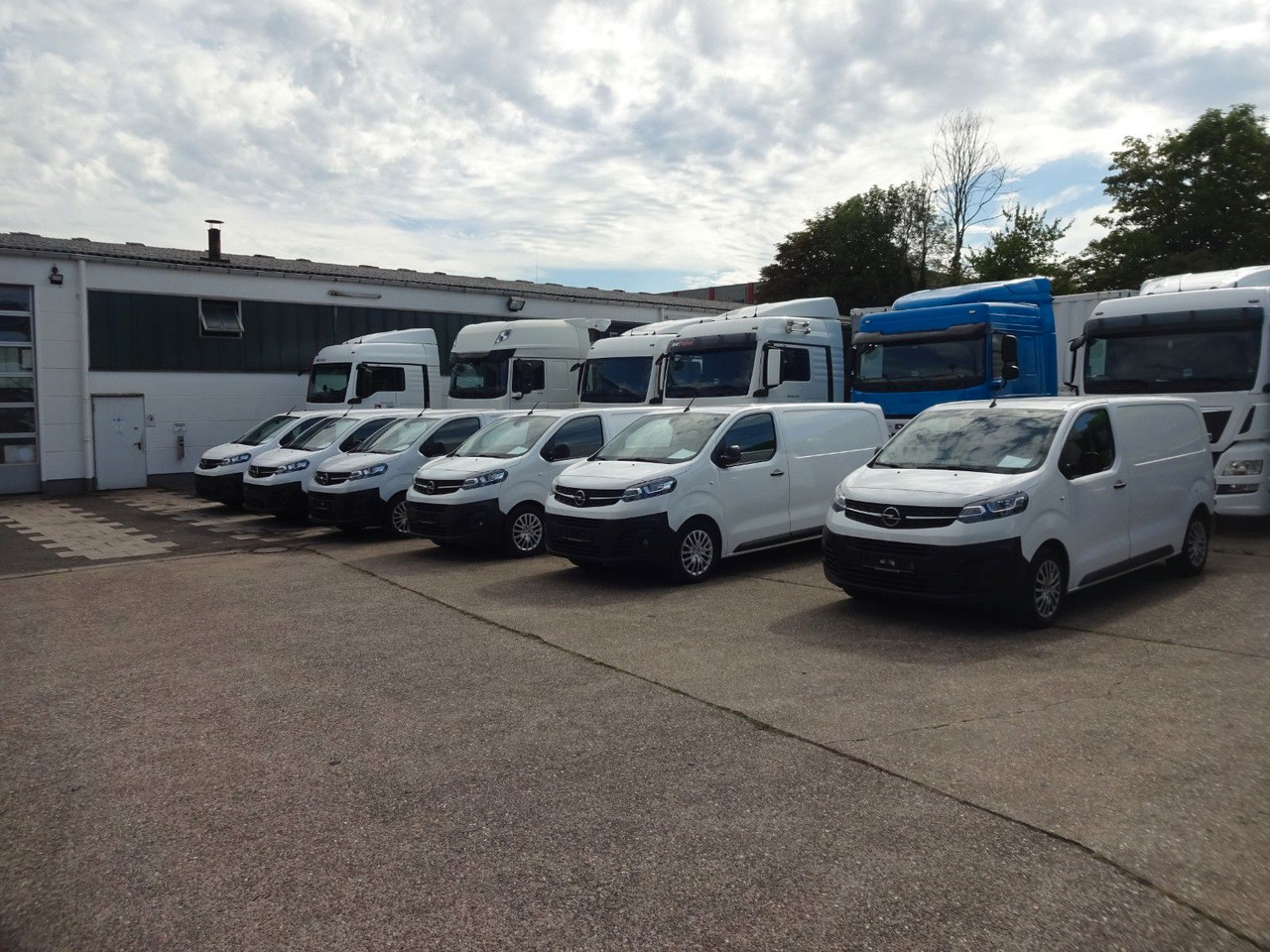 Opel Opel 5 x Vivaro Kasten L1H1, Klima, PDC, - Kleine bestelwagen: afbeelding 1 Opel Opel 5 x Vivaro Kasten L1H1, Klima, PDC, - Kleine bestelwagen: afbeelding 1