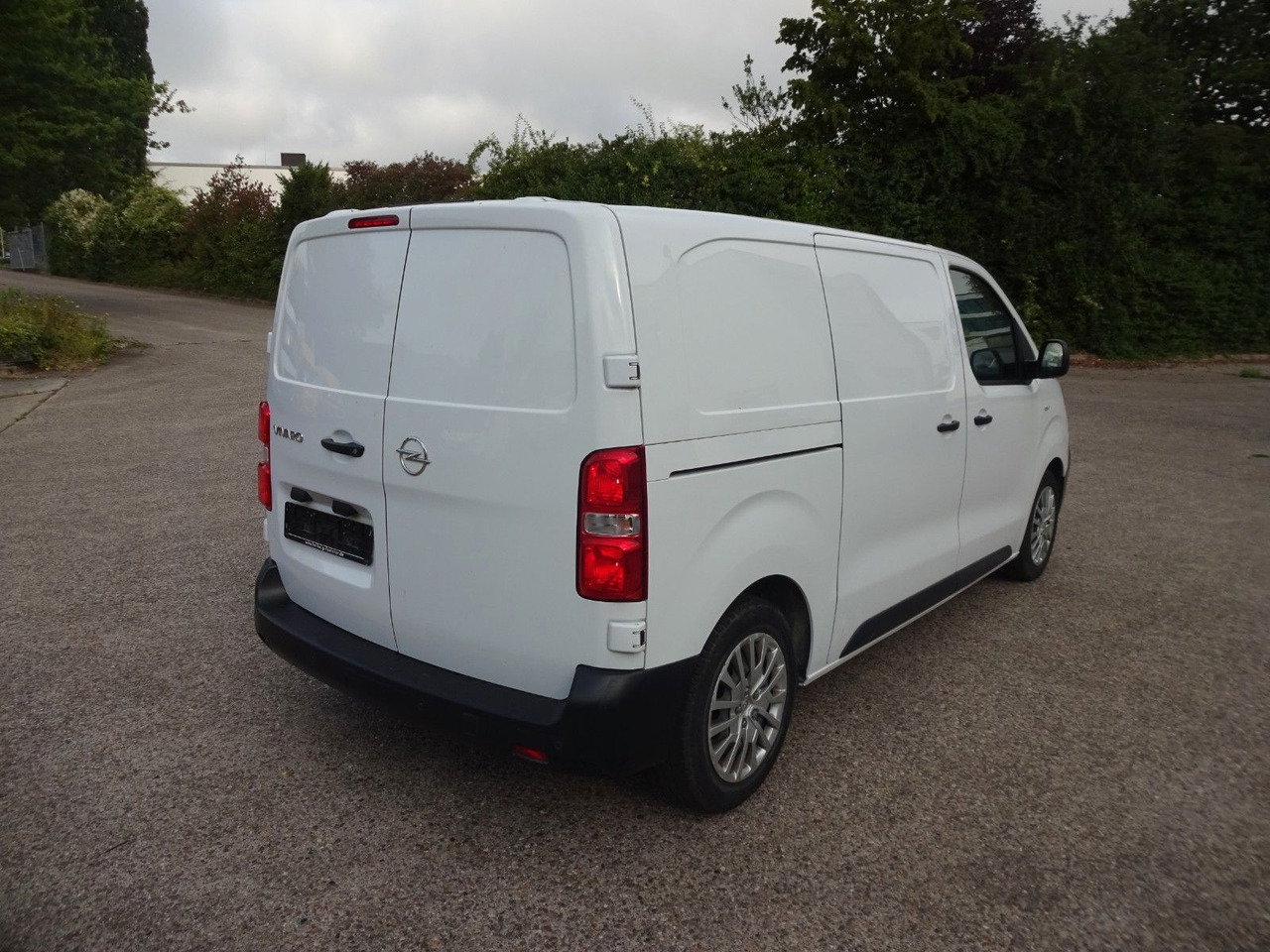 Opel Vivaro Kasten L1H1, Klima, PDC, Tempomat - Kleine bestelwagen: afbeelding 5 Opel Vivaro Kasten L1H1, Klima, PDC, Tempomat - Kleine bestelwagen: afbeelding 5