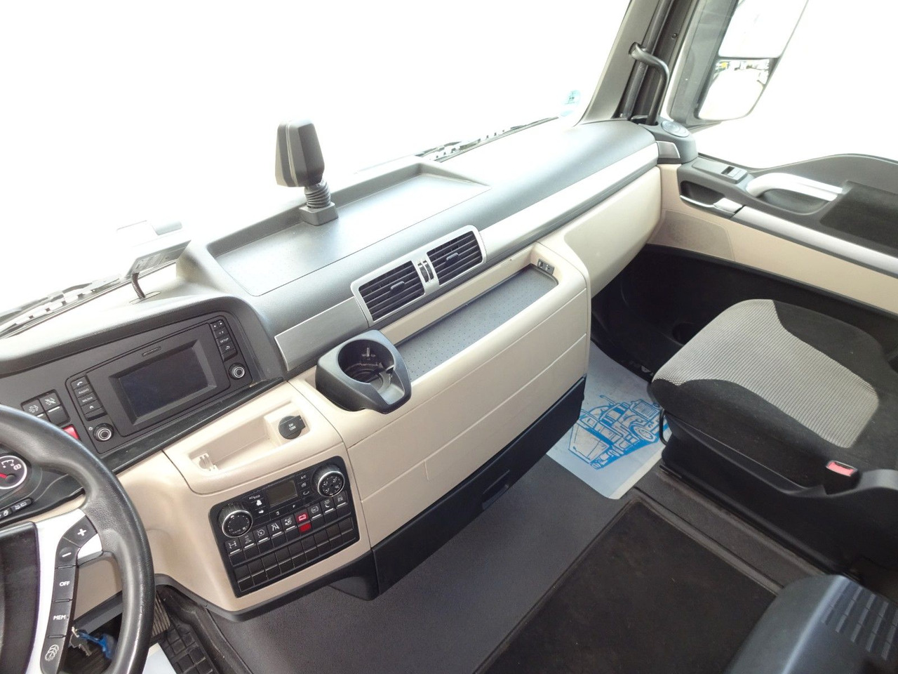 Trekker MAN TGX 18.460, XLX, ACC, 2 x Tank: afbeelding 13 Trekker MAN TGX 18.460, XLX, ACC, 2 x Tank: afbeelding 13