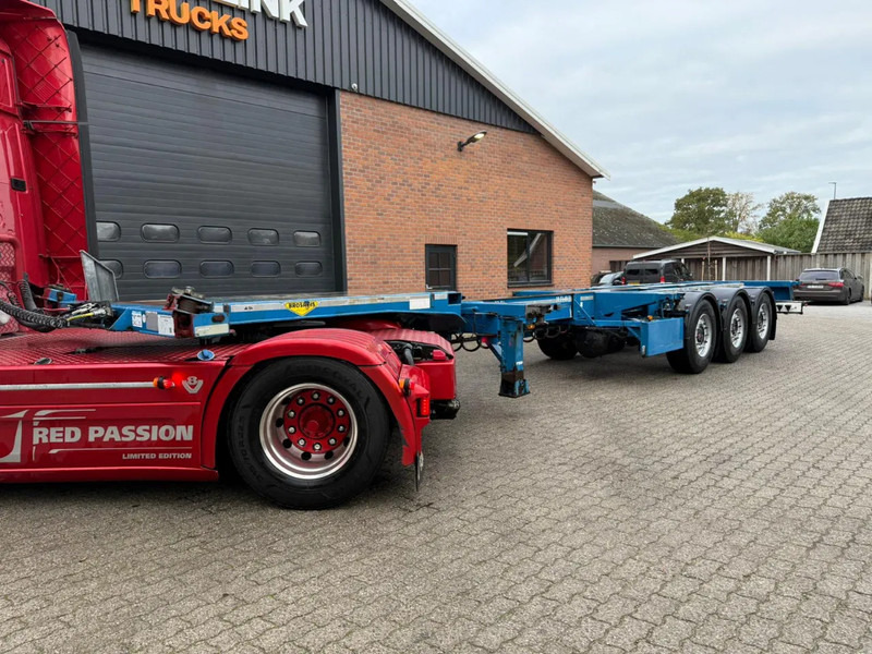 Broshuis 3UCC-39/45 2x20/30/40/45 FT Multi Liftas SAF Schijfremmen - Containertransporter/ Wissellaadbak oplegger: afbeelding 2 Broshuis 3UCC-39/45 2x20/30/40/45 FT Multi Liftas SAF Schijfremmen - Containertransporter/ Wissellaadbak oplegger: afbeelding 2