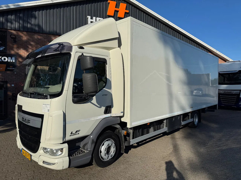DAF LF 210 12T Airco 7.3M Koffer LBW 449.300KM NL Truck - Bakwagen: afbeelding 1 DAF LF 210 12T Airco 7.3M Koffer LBW 449.300KM NL Truck - Bakwagen: afbeelding 1