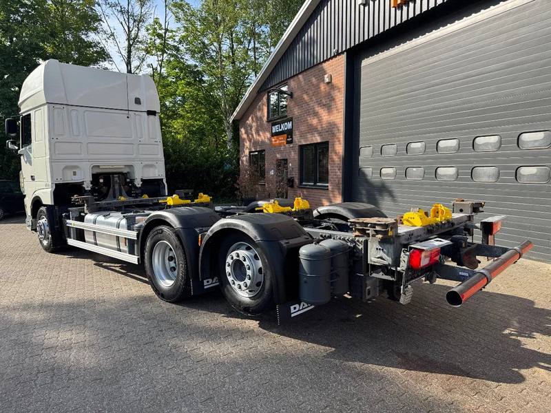 DAF XF 480 6X2 SSC FAR BDF Retarder 2x AHK 7.82 Multiwechseler - Containertransporter/ Wissellaadbak vrachtwagen: afbeelding 3 DAF XF 480 6X2 SSC FAR BDF Retarder 2x AHK 7.82 Multiwechseler - Containertransporter/ Wissellaadbak vrachtwagen: afbeelding 3