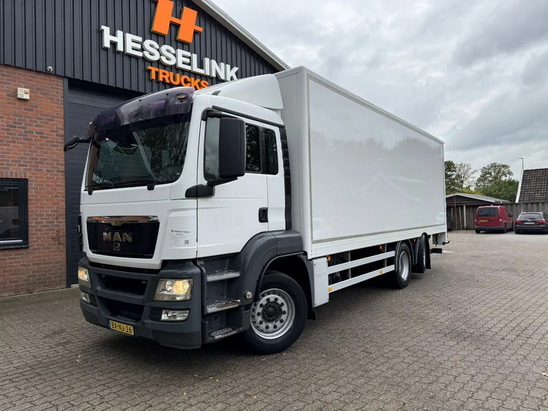 MAN TGS 26.320 Koffer Stuuras AHK 2500KG LBW 580.347KM! NL Truck - Bakwagen: afbeelding 1 MAN TGS 26.320 Koffer Stuuras AHK 2500KG LBW 580.347KM! NL Truck - Bakwagen: afbeelding 1