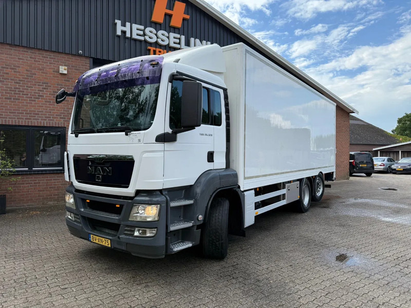 MAN TGS 26.320 Koffer Stuuras AHK 3.000KG LBW 267.965KM! NL Truck - Bakwagen: afbeelding 1 MAN TGS 26.320 Koffer Stuuras AHK 3.000KG LBW 267.965KM! NL Truck - Bakwagen: afbeelding 1