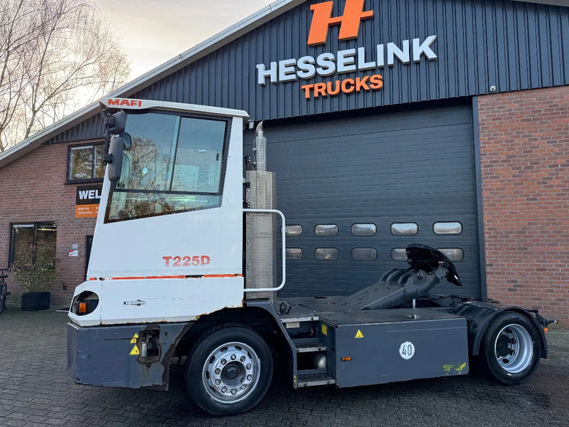 Mafi T225D T225D Rangeertrekker met Kenteken & vangmuil! - Terminal trekker: afbeelding 5 Mafi T225D T225D Rangeertrekker met Kenteken & vangmuil! - Terminal trekker: afbeelding 5
