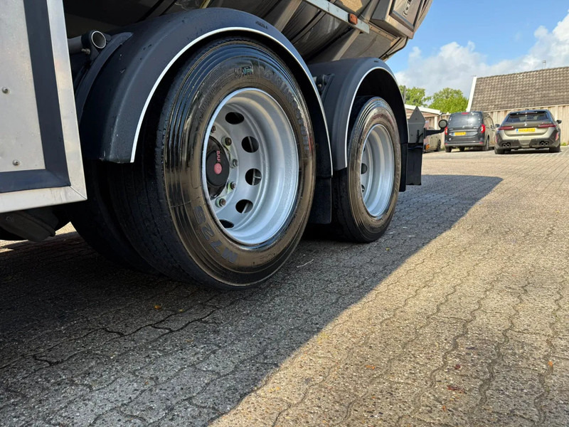 Magyar VM Tarm 19.000L RVS/INOX Melk/Milk/Milch Food 3 Rooms Liftas - Tankoplegger: afbeelding 5 Magyar VM Tarm 19.000L RVS/INOX Melk/Milk/Milch Food 3 Rooms Liftas - Tankoplegger: afbeelding 5