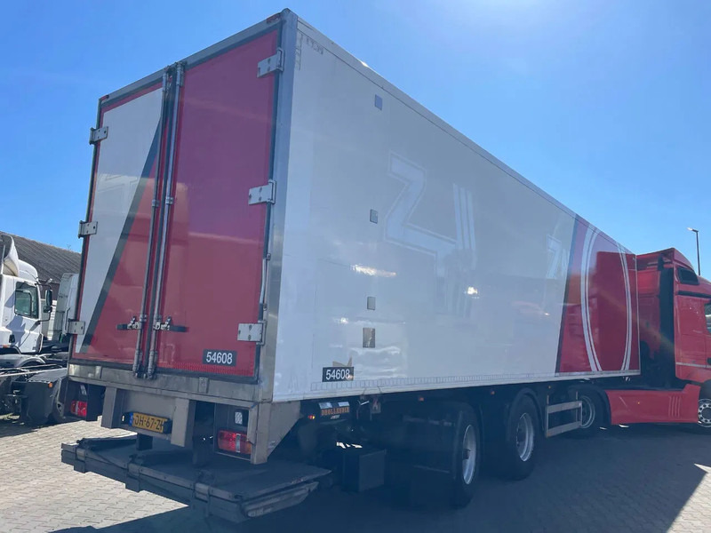 Pacton 11M 2 AS Carrier Vector 1800 D+E Stuuras 2.500 KG LBW! - Koelwagen oplegger: afbeelding 2 Pacton 11M 2 AS Carrier Vector 1800 D+E Stuuras 2.500 KG LBW! - Koelwagen oplegger: afbeelding 2