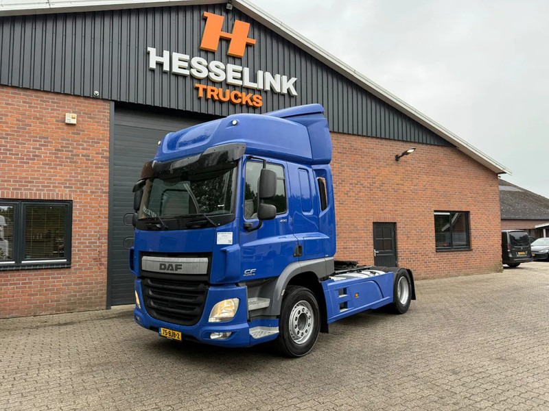 DAF CF 400 Space Cab side ACC 4x2 615.010KM NL-Truck - Trekker: afbeelding 1 DAF CF 400 Space Cab side ACC 4x2 615.010KM NL-Truck - Trekker: afbeelding 1