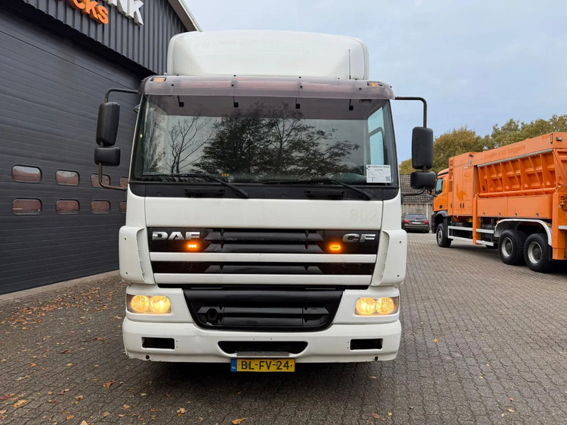 DAF CF 75.250 Handgeschakeld/Manual EURO 3 - Trekker: afbeelding 5 DAF CF 75.250 Handgeschakeld/Manual EURO 3 - Trekker: afbeelding 5
