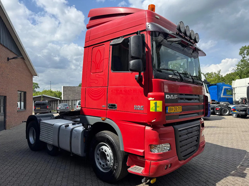 DAF XF 105.460 6X2 Midlift Hydrauliek Airco NL Truck - Trekker: afbeelding 2 DAF XF 105.460 6X2 Midlift Hydrauliek Airco NL Truck - Trekker: afbeelding 2