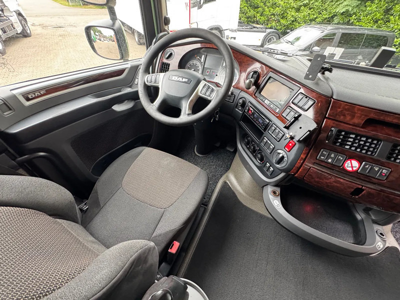 DAF XF 440 6X2 FTG Space Cab Standairco NL truck - Trekker: afbeelding 5 DAF XF 440 6X2 FTG Space Cab Standairco NL truck - Trekker: afbeelding 5