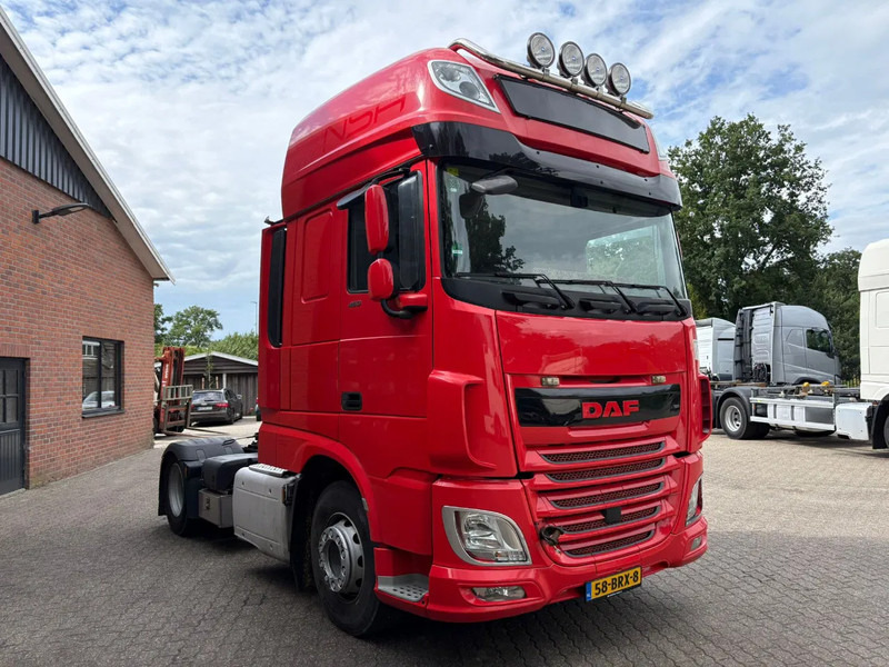 DAF XF 460 SSC ENGINE PROBLEM!! Retarder Standairco 795.986KM - Trekker: afbeelding 2 DAF XF 460 SSC ENGINE PROBLEM!! Retarder Standairco 795.986KM - Trekker: afbeelding 2