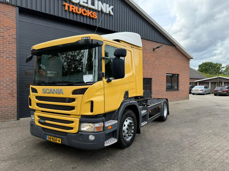 Scania P280 4X2 Dagcabine Airco EURO 6 NL Truck 793.163 KM - Trekker: afbeelding 1 Scania P280 4X2 Dagcabine Airco EURO 6 NL Truck 793.163 KM - Trekker: afbeelding 1