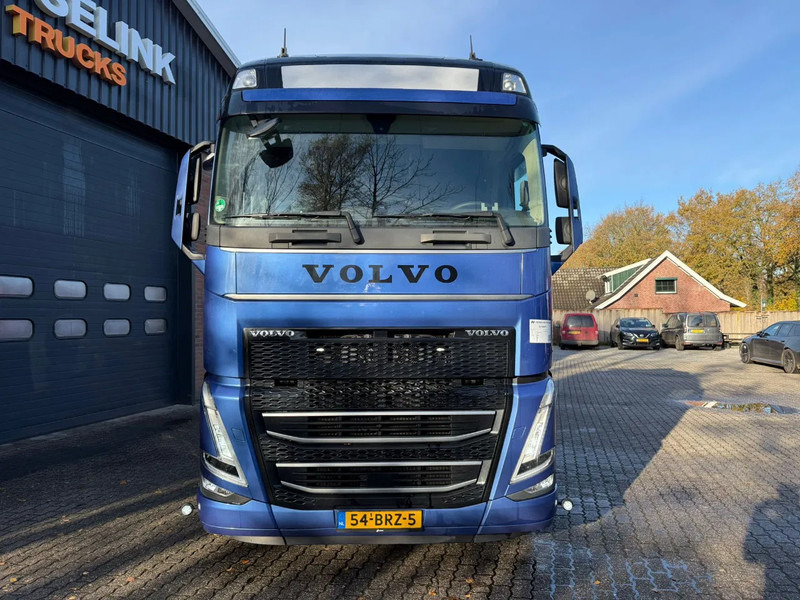 Volvo FH 460 Globetrotter XL 2x tank Standairco 405.369KM! NL Truck - APK 09-2026 - Trekker: afbeelding 5 Volvo FH 460 Globetrotter XL 2x tank Standairco 405.369KM! NL Truck - APK 09-2026 - Trekker: afbeelding 5
