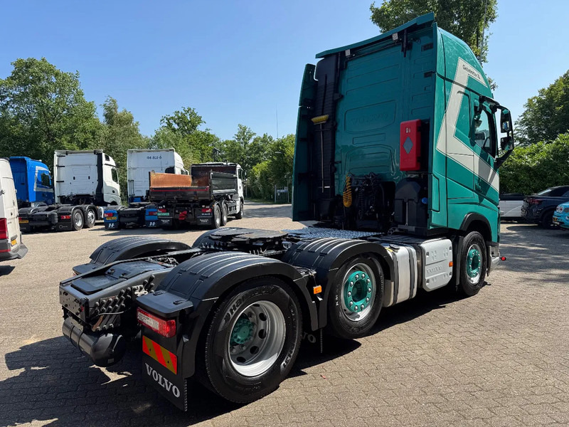 Volvo FH 500 Globetrotter XL ADR! 305.330KM! Gestuurde Voorloopas 2x tank APK 03/2026 - Trekker: afbeelding 3 Volvo FH 500 Globetrotter XL ADR! 305.330KM! Gestuurde Voorloopas 2x tank APK 03/2026 - Trekker: afbeelding 3