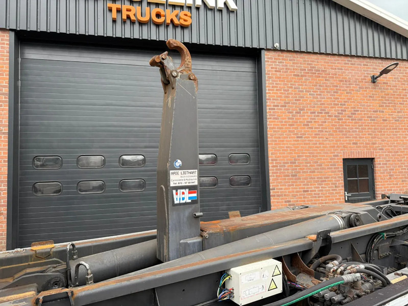 Volvo FH 460 6X2 VDL 25T Haakarm Standairco 9T Vooras Stuuras NL Truck - Haakarmsysteem vrachtwagen: afbeelding 4 Volvo FH 460 6X2 VDL 25T Haakarm Standairco 9T Vooras Stuuras NL Truck - Haakarmsysteem vrachtwagen: afbeelding 4