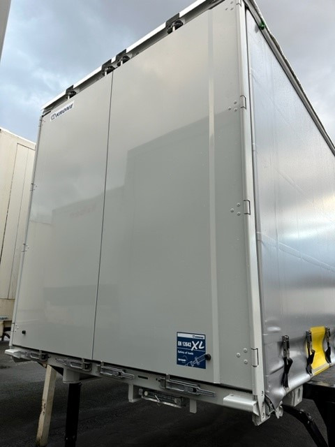 Krone BDF-System 7.450 mm lang, FABRIKNEU - Gesloten laadbak: afbeelding 3 Krone BDF-System 7.450 mm lang, FABRIKNEU - Gesloten laadbak: afbeelding 3