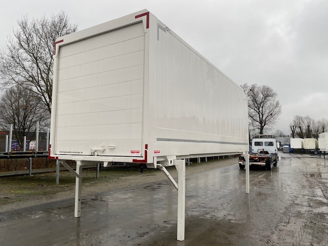 Krone BDF-System 7.450 mm lang, Premium Lack NEU in weiß - Gesloten laadbak: afbeelding 1 Krone BDF-System 7.450 mm lang, Premium Lack NEU in weiß - Gesloten laadbak: afbeelding 1