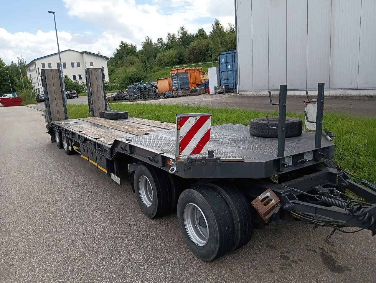 Fliegl 4-Achs Tieflader hydr.Rampe Blatt TopZustand TÜV - Dieplader aanhangwagen: afbeelding 5 Fliegl 4-Achs Tieflader hydr.Rampe Blatt TopZustand TÜV - Dieplader aanhangwagen: afbeelding 5