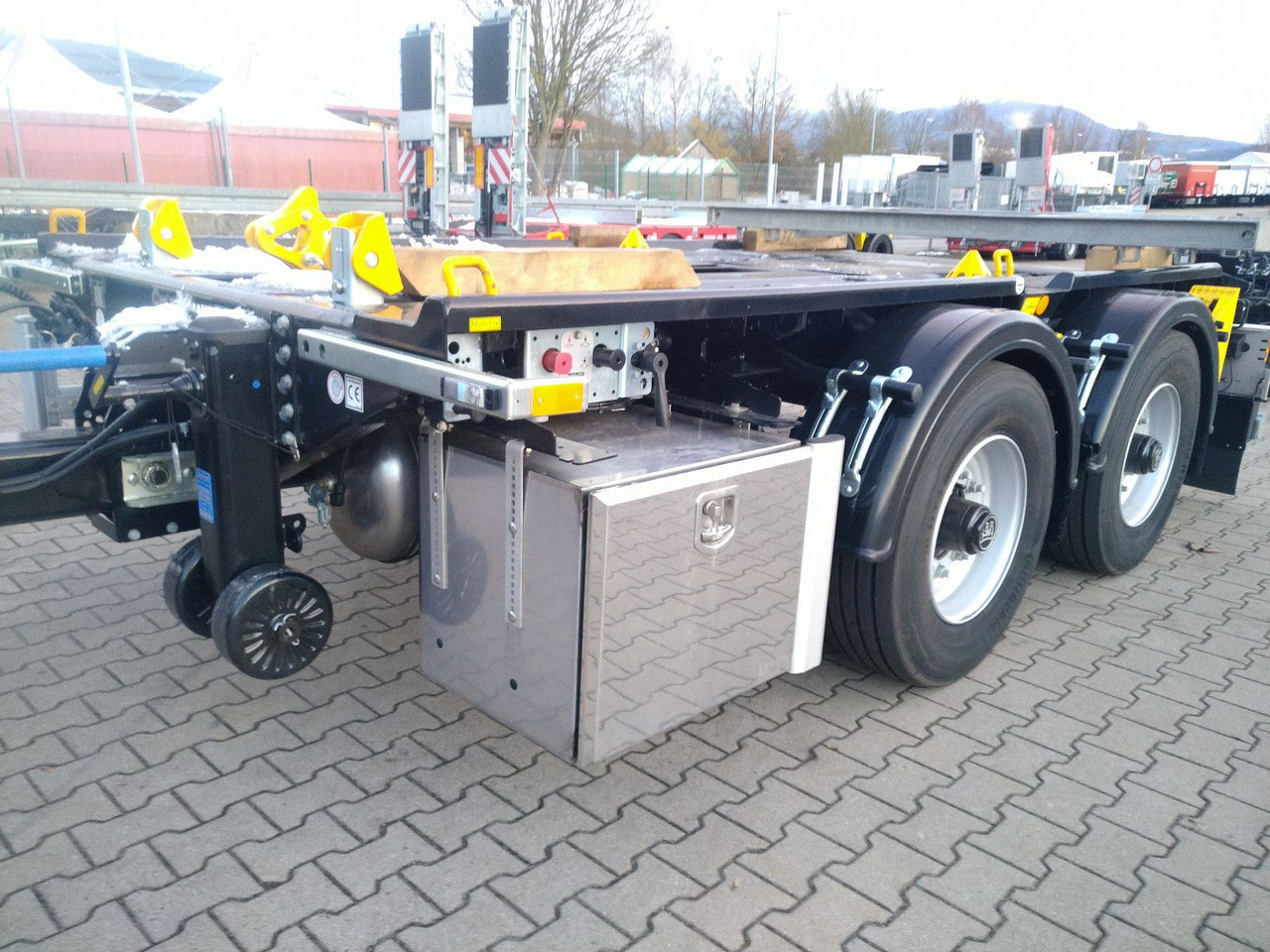 Hüffermann 2-ACHS-MINI-CARRIER MULTIFIX verzinkt NEU BPW Hüffermann 2-ACHS-MINI-CARRIER MULTIFIX verzinkt NEU BPW - Haakarm/ Portaalarm aanhanger: afbeelding 3 Hüffermann 2-ACHS-MINI-CARRIER MULTIFIX verzinkt NEU BPW Hüffermann 2-ACHS-MINI-CARRIER MULTIFIX verzinkt NEU BPW - Haakarm/ Portaalarm aanhanger: afbeelding 3