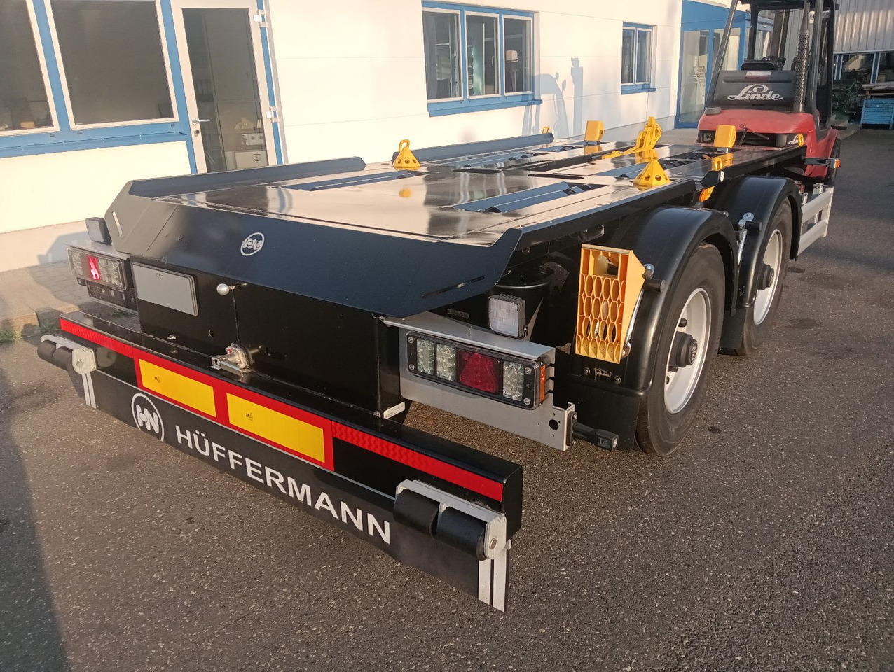 Hüffermann 2-ACHS-MINI-CARRIER MULTIFIX verzinkt NEU BPW Hüffermann 2-ACHS-MINI-CARRIER MULTIFIX verzinkt NEU BPW - Haakarm/ Portaalarm aanhanger: afbeelding 1 Hüffermann 2-ACHS-MINI-CARRIER MULTIFIX verzinkt NEU BPW Hüffermann 2-ACHS-MINI-CARRIER MULTIFIX verzinkt NEU BPW - Haakarm/ Portaalarm aanhanger: afbeelding 1