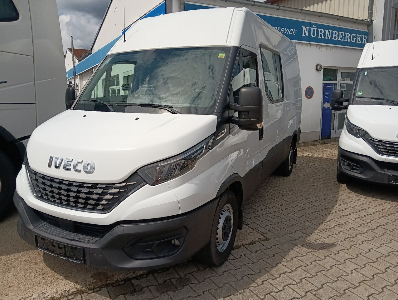 Iveco Daily Kasten HKa 35S21 V WB3520 AHK, Standheizun - Gesloten bestelwagen: afbeelding 2 Iveco Daily Kasten HKa 35S21 V WB3520 AHK, Standheizun - Gesloten bestelwagen: afbeelding 2