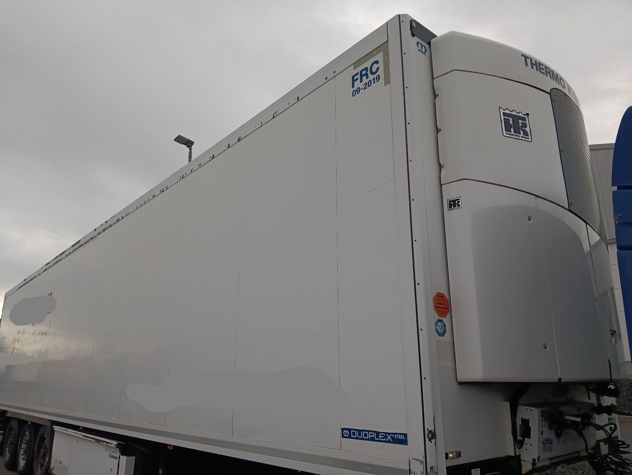 Krone SDR27eL4 ThermoKing SLX300 5777h Blumenbr Doppel - Gesloten oplegger: afbeelding 3 Krone SDR27eL4 ThermoKing SLX300 5777h Blumenbr Doppel - Gesloten oplegger: afbeelding 3