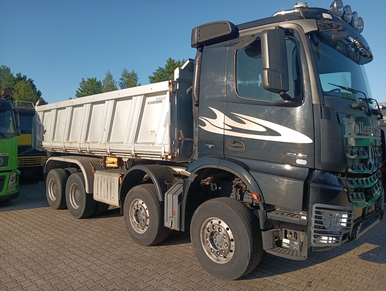 Mercedes-Benz AROCS 3246 8x4 MEILLER 3-Seiten Bordmatic SCHALT - Kipper vrachtwagen: afbeelding 3 Mercedes-Benz AROCS 3246 8x4 MEILLER 3-Seiten Bordmatic SCHALT - Kipper vrachtwagen: afbeelding 3