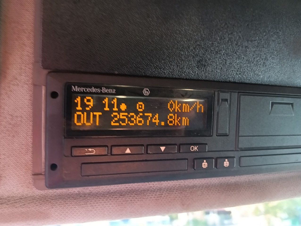 Mercedes-Benz AROCS 3246 8x4 MEILLER 3-Seiten Bordmatic SCHALT - Kipper vrachtwagen: afbeelding 5 Mercedes-Benz AROCS 3246 8x4 MEILLER 3-Seiten Bordmatic SCHALT - Kipper vrachtwagen: afbeelding 5