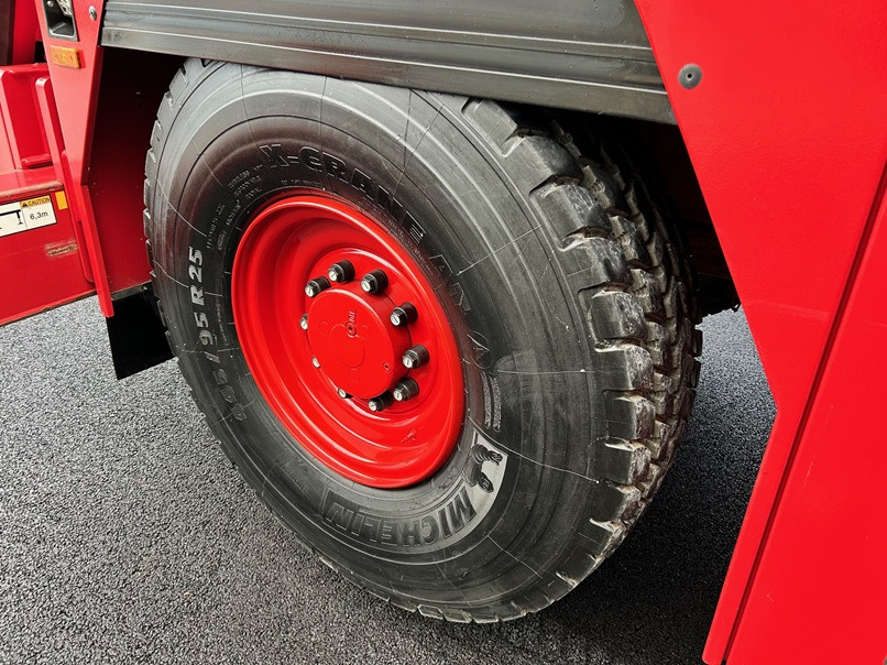 Alle terrein kraan LIEBHERR LTM1060-3.1 - Excellent Condition and Full Remote: afbeelding 38 Alle terrein kraan LIEBHERR LTM1060-3.1 - Excellent Condition and Full Remote: afbeelding 38