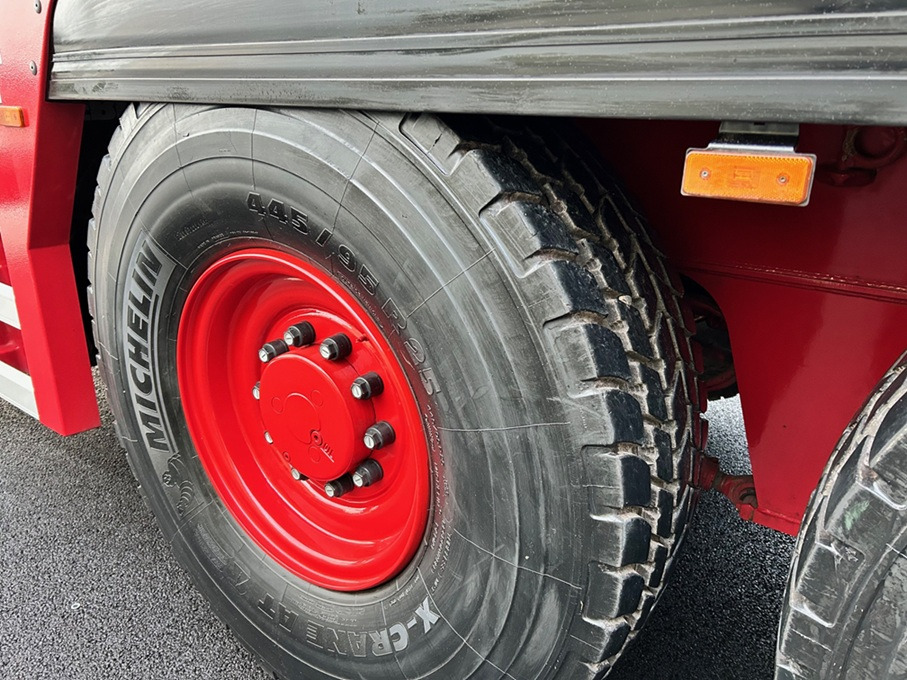 Alle terrein kraan LIEBHERR LTM1060-3.1 - Excellent Condition and Full Remote: afbeelding 29 Alle terrein kraan LIEBHERR LTM1060-3.1 - Excellent Condition and Full Remote: afbeelding 29