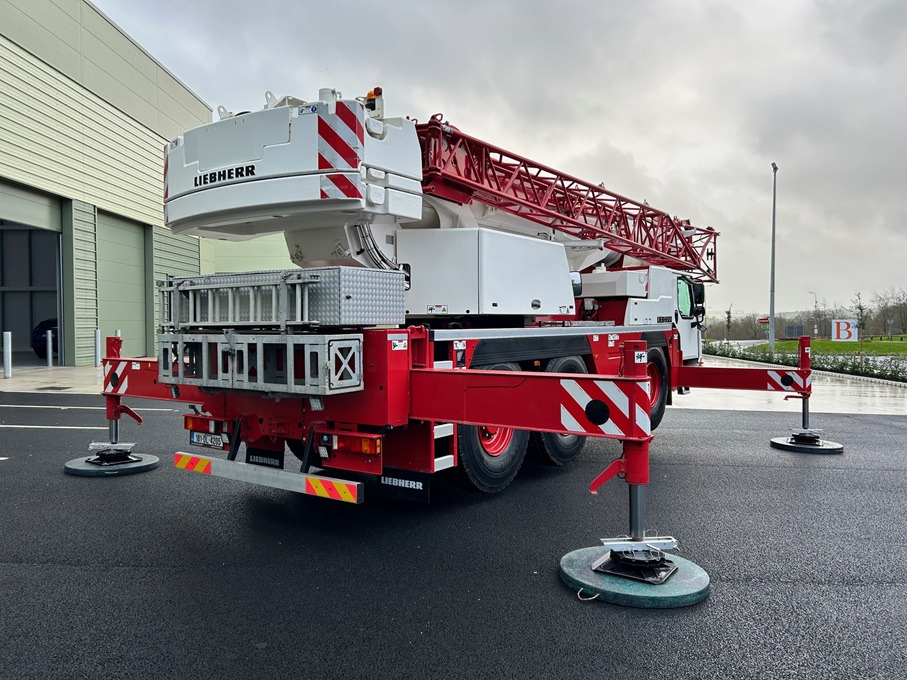 Alle terrein kraan LIEBHERR LTM1060-3.1 - Excellent Condition and Full Remote: afbeelding 15 Alle terrein kraan LIEBHERR LTM1060-3.1 - Excellent Condition and Full Remote: afbeelding 15