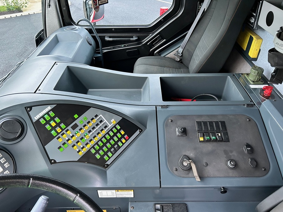 Alle terrein kraan LIEBHERR LTM1060-3.1 - Excellent Condition and Full Remote: afbeelding 49 Alle terrein kraan LIEBHERR LTM1060-3.1 - Excellent Condition and Full Remote: afbeelding 49