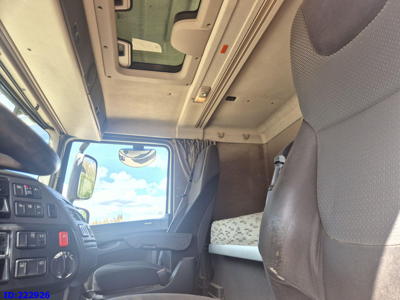 Isotherm vrachtwagen DAF XF 106 440 FAR 6x2 Euro6: afbeelding 13