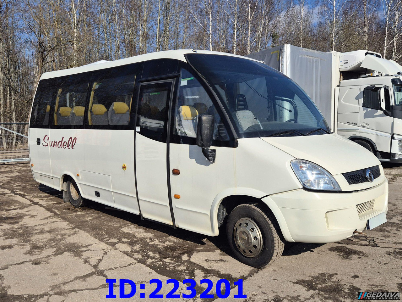 IVECO Wing 25-seater (Engine problem) - Touringcar: afbeelding 3 IVECO Wing 25-seater (Engine problem) - Touringcar: afbeelding 3